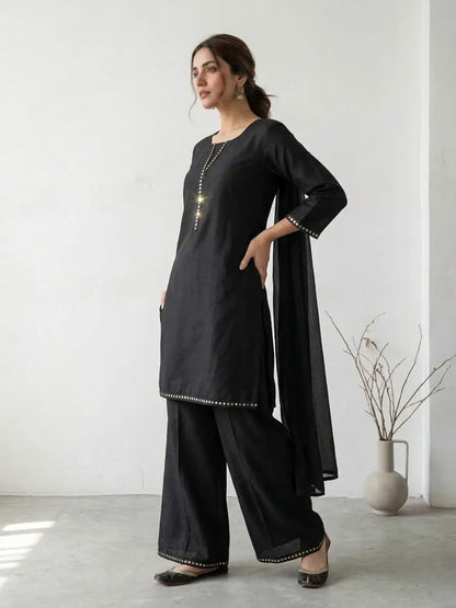 3 Pcs Women's Stitched Lawn Plain Suit with Mirror Lace work