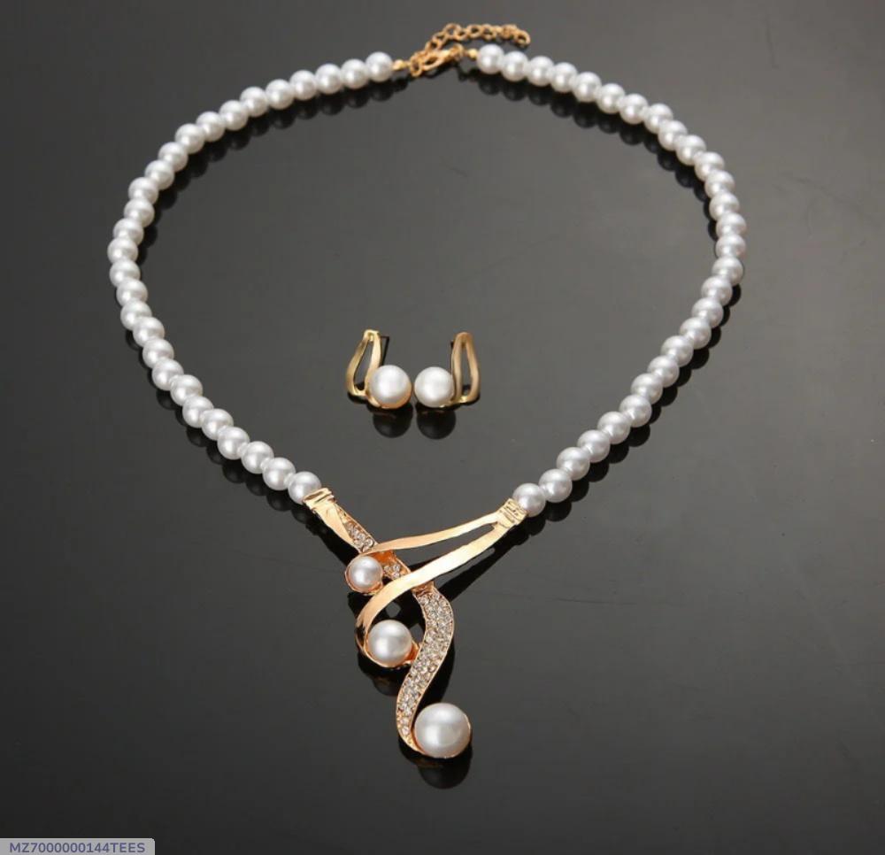 Pearl Necklace & Earrings Set Gold Plated Off-White