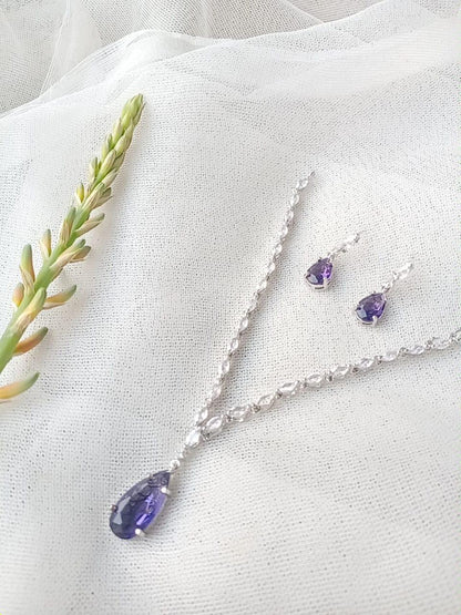 Modern Silver Plated Zircon Pendant Set for Women