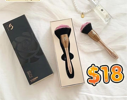 Rose Gold Makeup Brush for Flawless Application