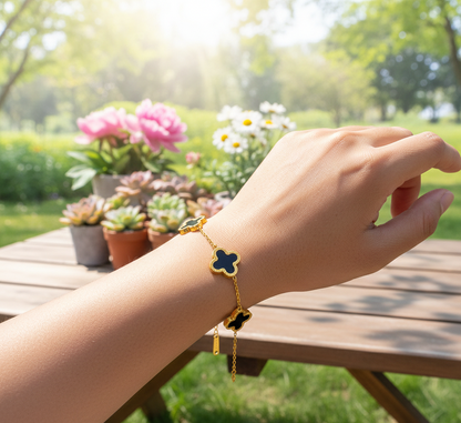 QXT-134 Clover Bracelet – Stainless Steel | Elegant & Durable Accessory
