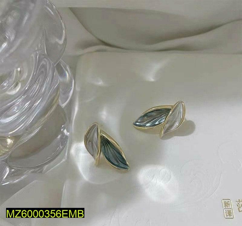 Leaf Earrings Gold Tone Marbled Finish Lightweight Daily Wear