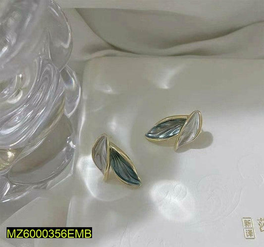 Leaf Earrings Gold Tone Marbled Finish Lightweight Daily Wear
