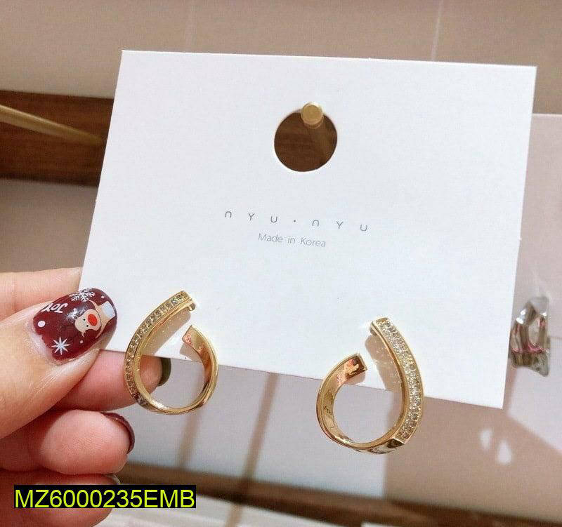 Golden Pie Shaped Earrings with Sparkling Stones