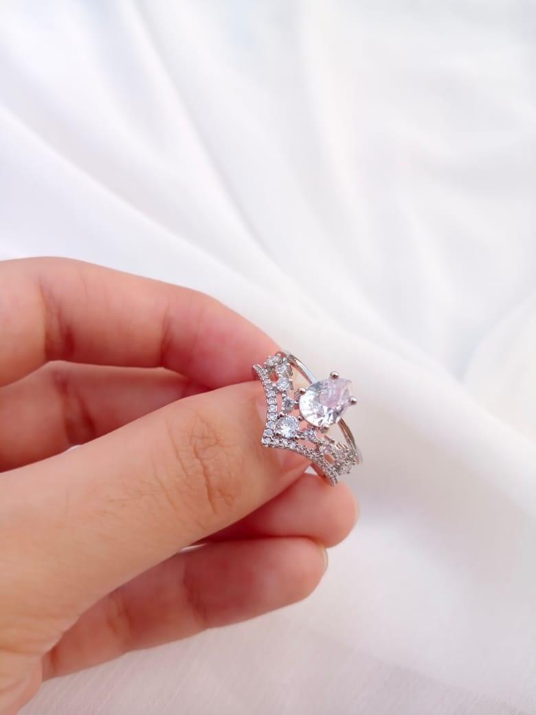 Elegant Silver Plated Crystal Adjustable Ring