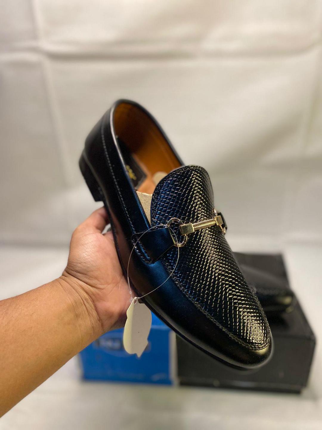 Men's Black Crocodile Texture Fancy Loafers