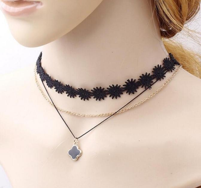 Black Lace Choker with Pendant for Women