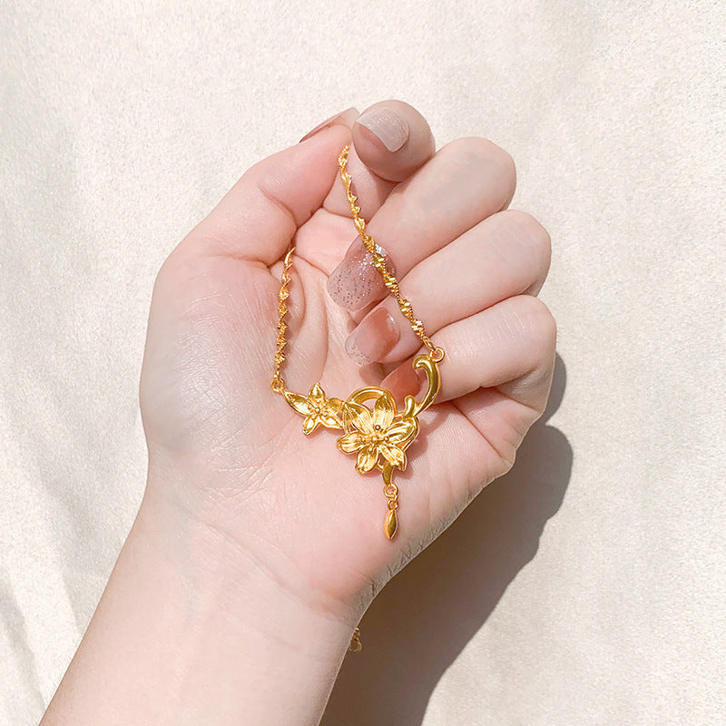 Gold Flower Necklace for Women Wedding Retro Style