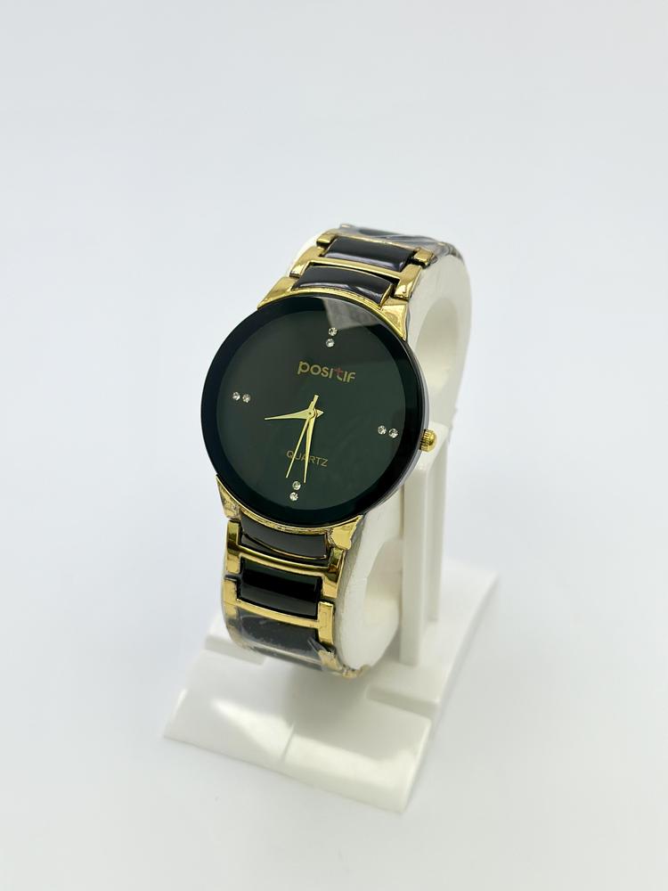 Men's Gold Chain Wrist Watch Black Dial 32mm Quartz