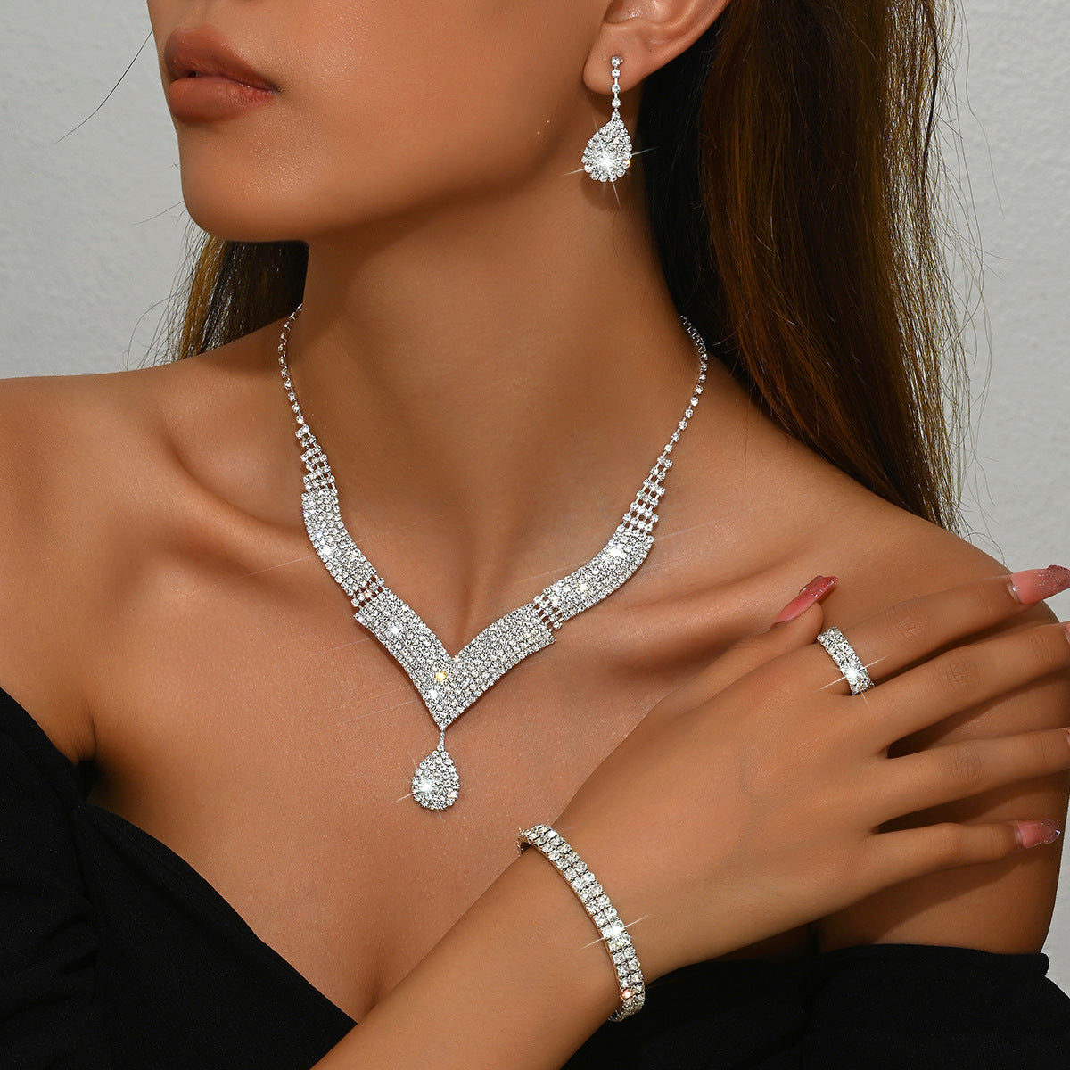 V-Neck Diamond Necklace & Earrings Set for Pakistani Women