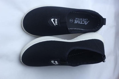 Black Slip-On Sneakers for Women Pakistan