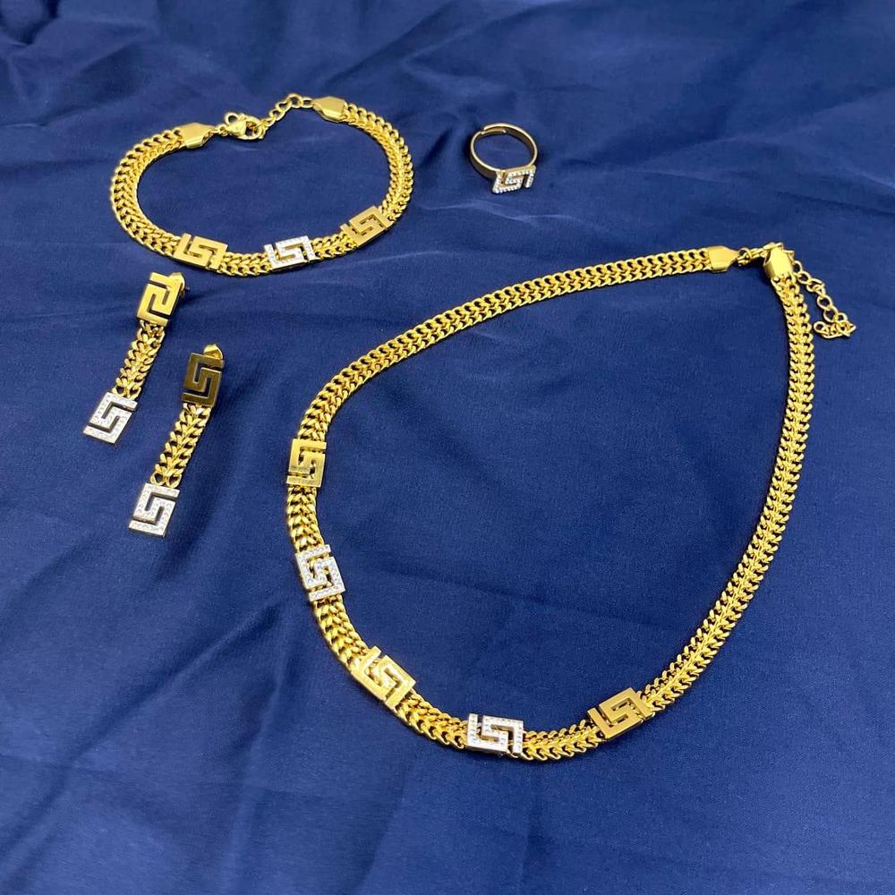 Golden Plated Necklace Set for Pakistani Bridal Wear