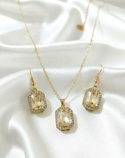 Golden Pendant & Earrings Set for Pakistani Women