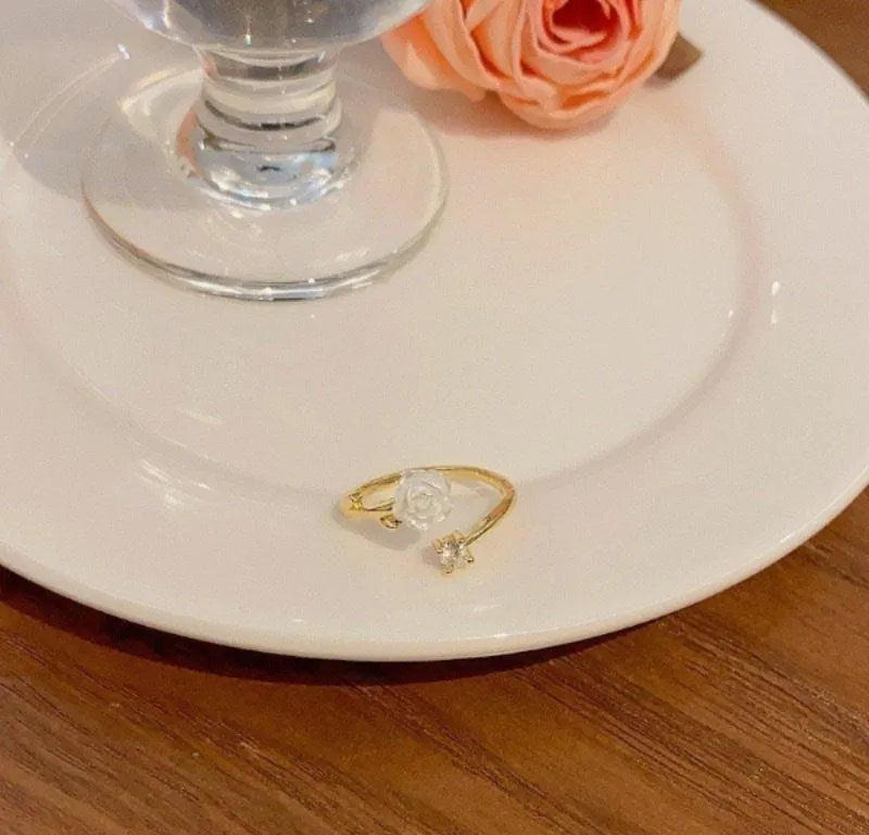 Gold Plated Adjustable Flower Ring Off White