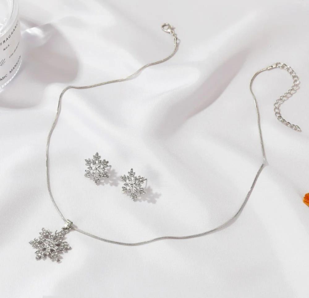Gold Plated Snowflake Jewelry Set for Women 2 Pcs
