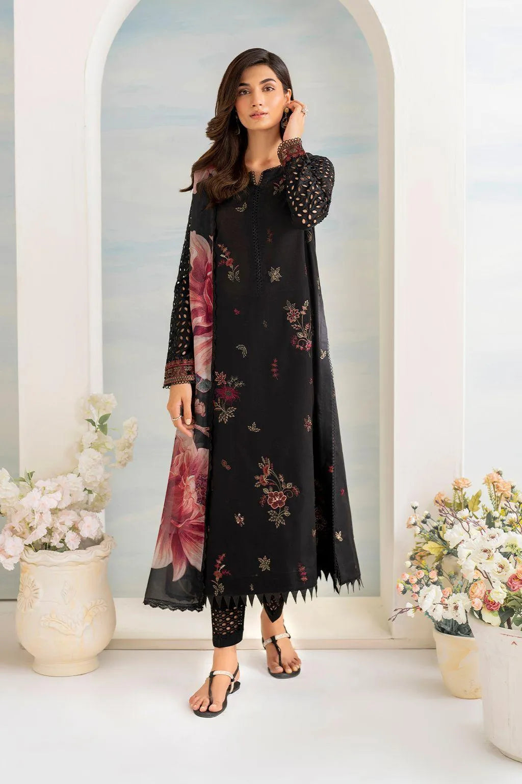 Black Lawn 3-Piece Suit with Floral Dupatta for Weddings Eid
