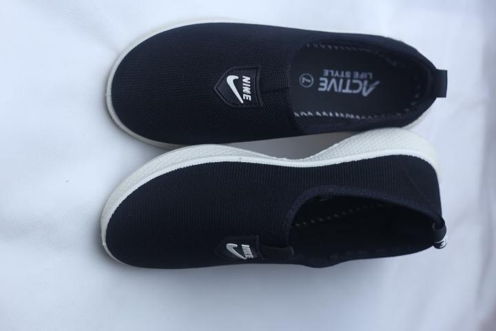 Black Slip-On Sneakers for Women Pakistan