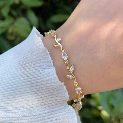 Tulip Bracelet – Premium Quality Stainless Steel Elegant Bracelet for Women ~ Without Box | Golden Base