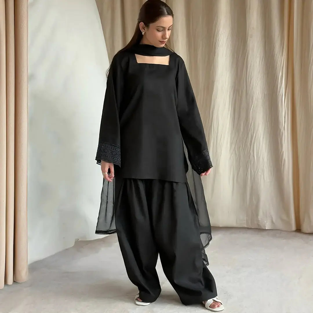 3 Pcs Women's Stitched trendy Farshi shalwar Cotton Lawn Embroidered Suit
