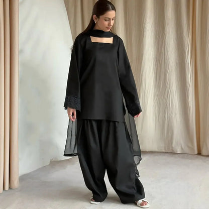3 Pcs Women's Stitched trendy Farshi shalwar Cotton Lawn Embroidered Suit