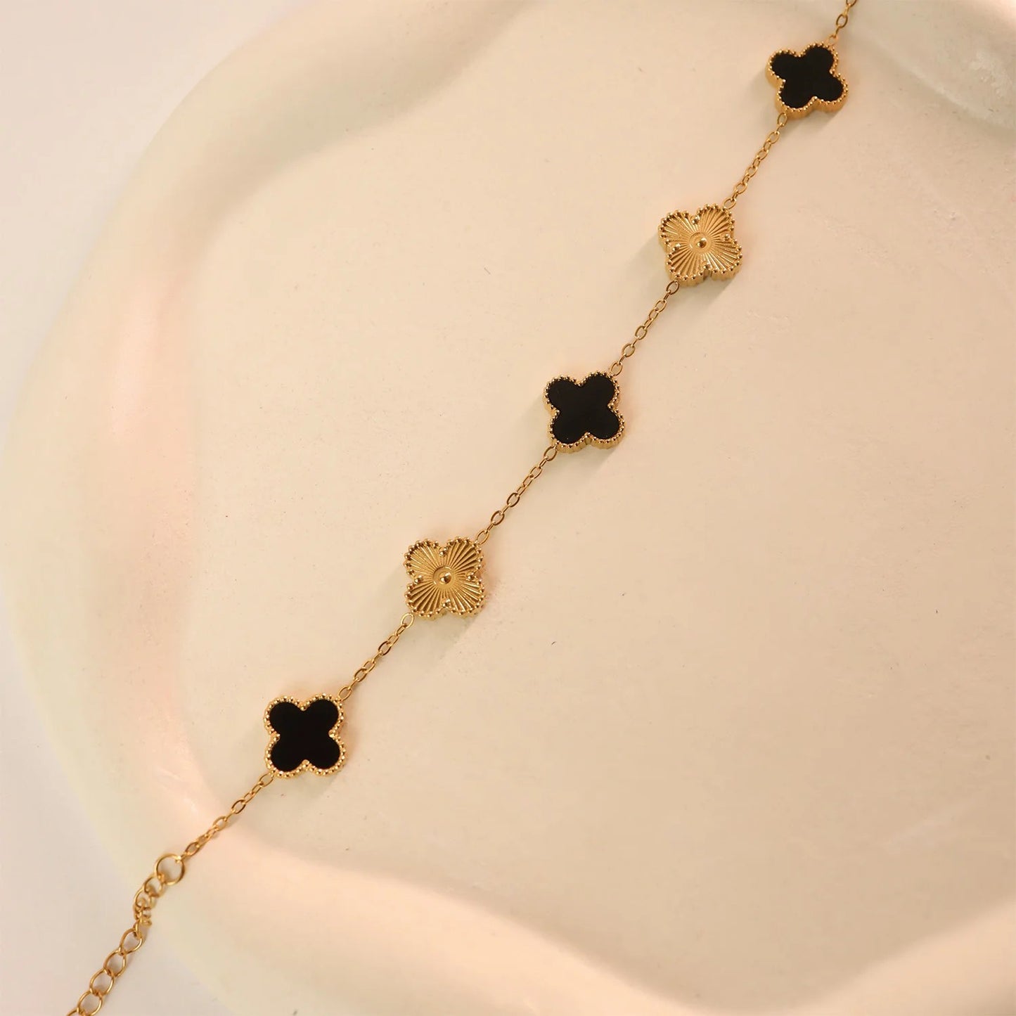 QXT-134 Clover 2-in-1 Bracelet – Stainless Steel | Versatile & Stylish Accessory