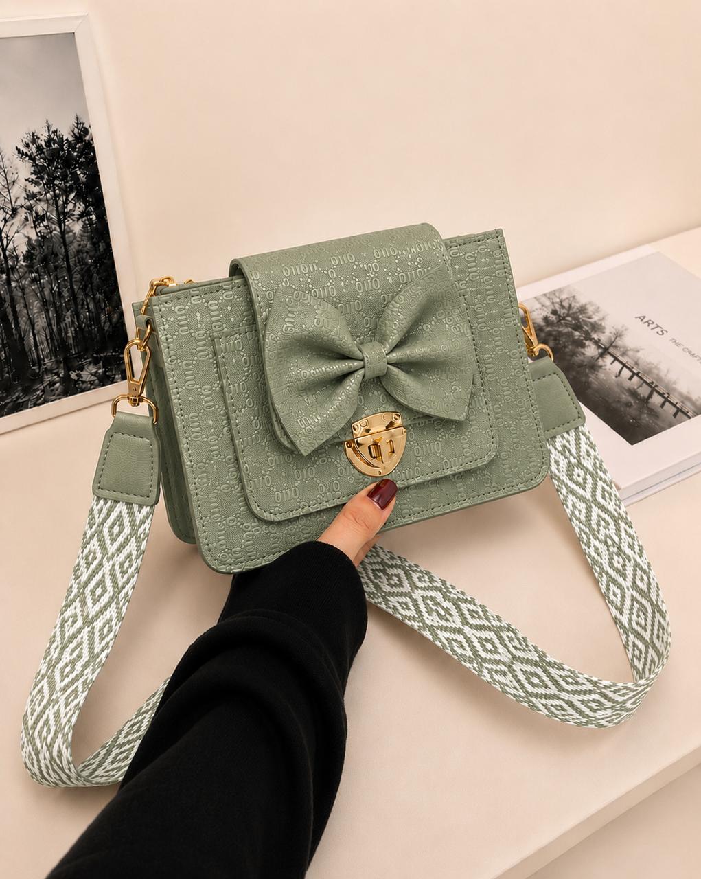 Premium Bow Lock cross body Bag