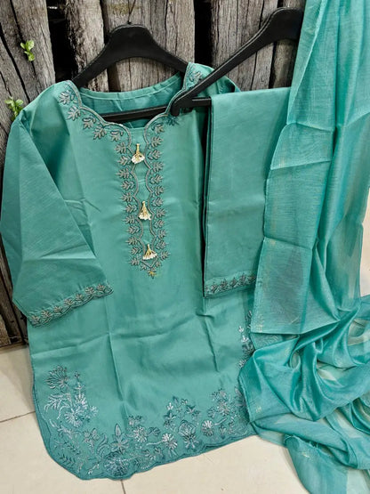 3 Pcs Women’s Stitched Cotton Embroidered Suit