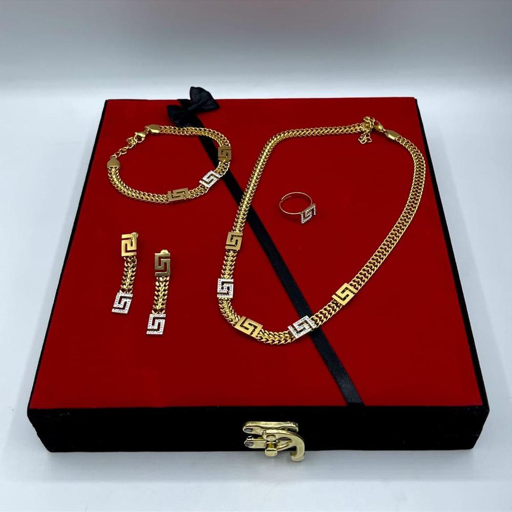 Golden Plated Necklace Set for Pakistani Bridal Wear