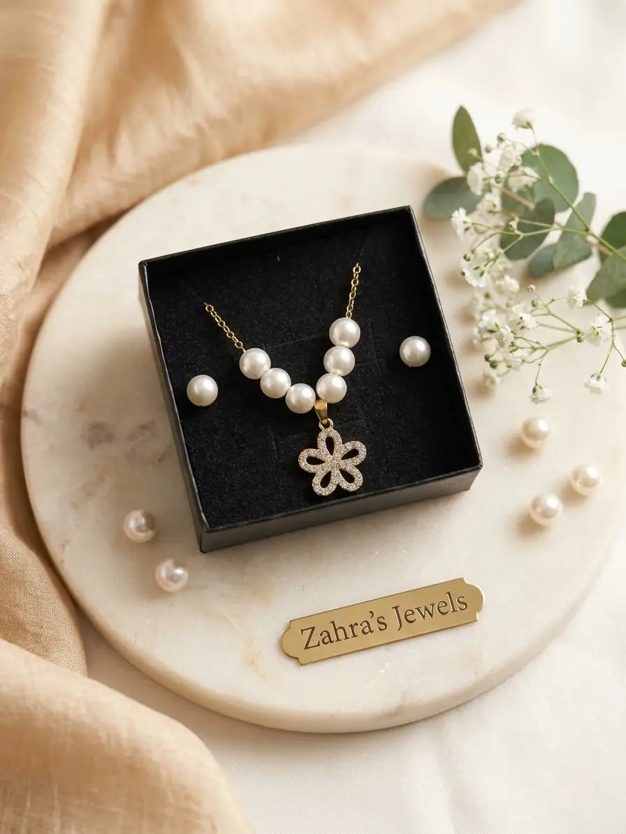 Modern Design Gold Plated Crystal Pendant Set