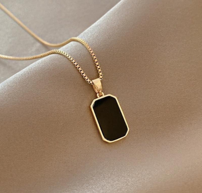 Black Stone Pendant Gold Plated for Eid Wedding Daily Wear