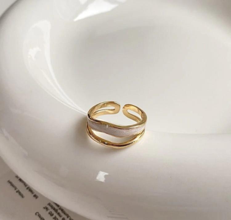 Golden Adjustable Ring for Women, Durable Alloy, Elegant Design