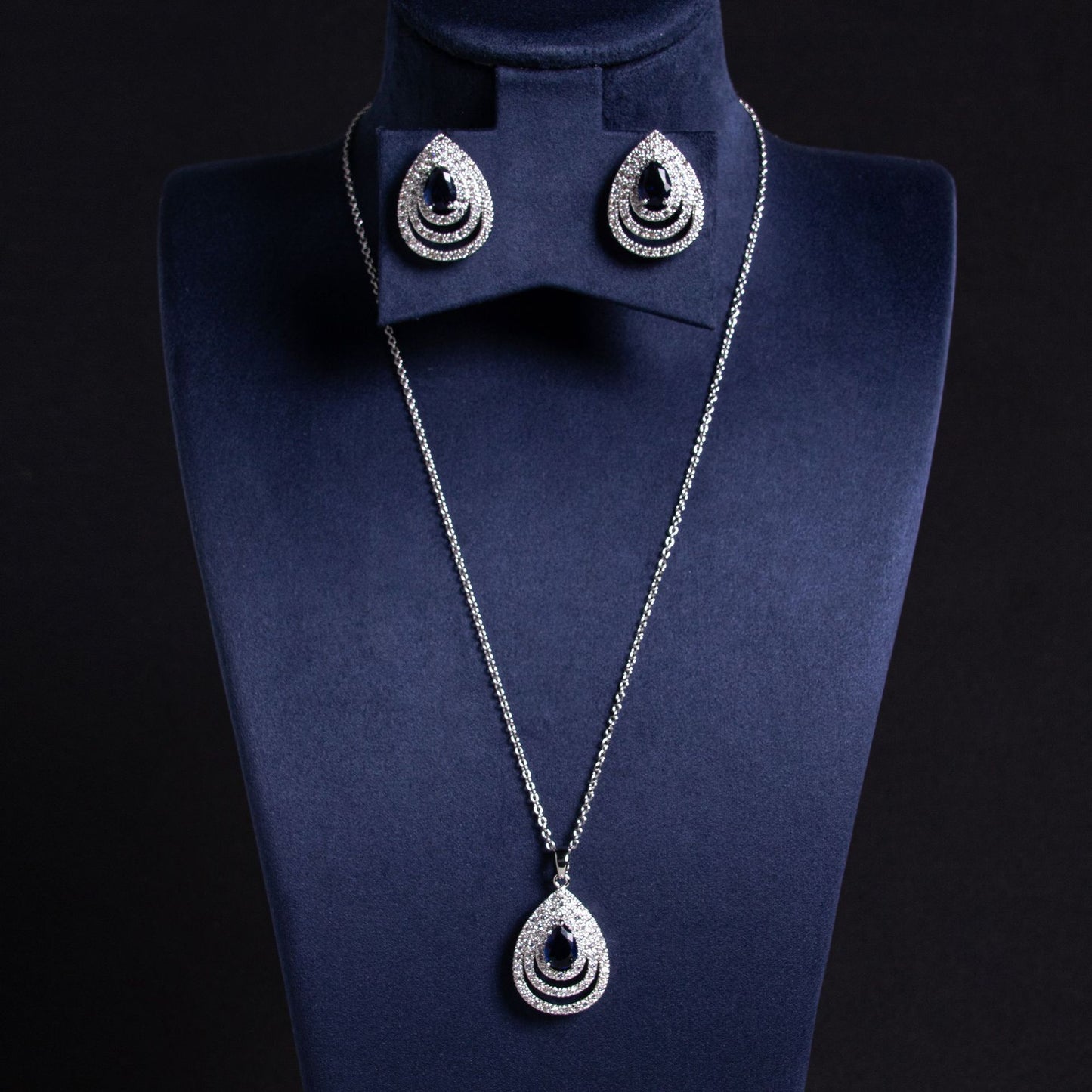 Multi-Layer Hollow Water Drop Earrings Necklace Set Red Stones