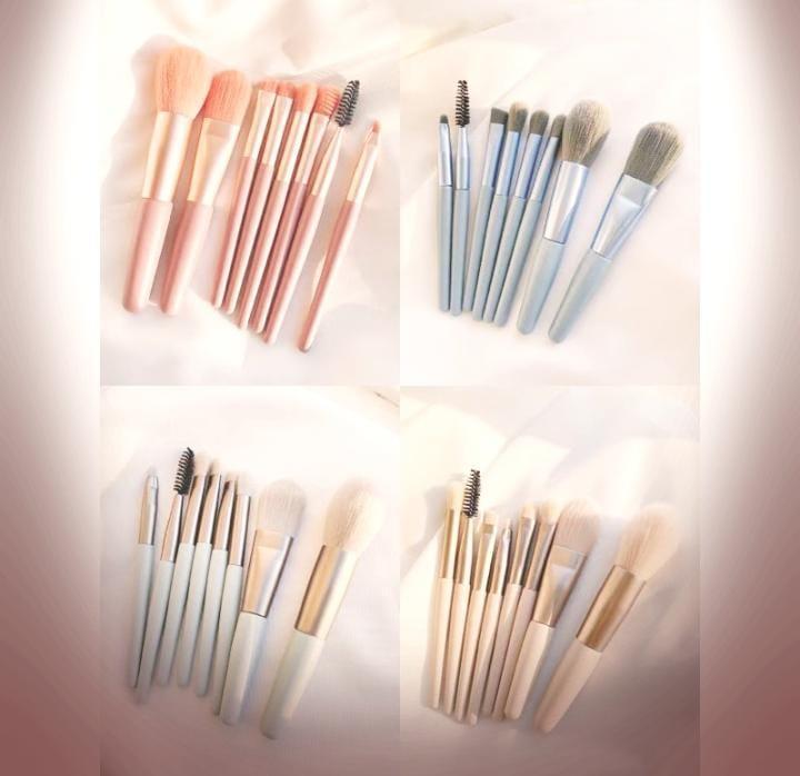 8-Piece Makeup Brush Set Gold Beige Synthetic Bristles