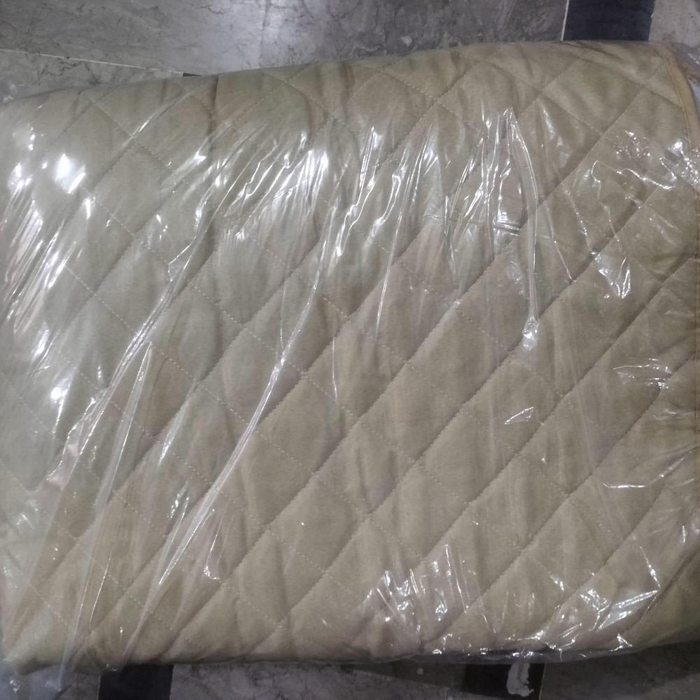 7 Seater Cotton Polyester Sofa Cover Quilted Durable