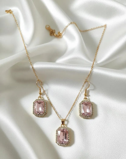 Golden Pendant & Earrings Set for Pakistani Women
