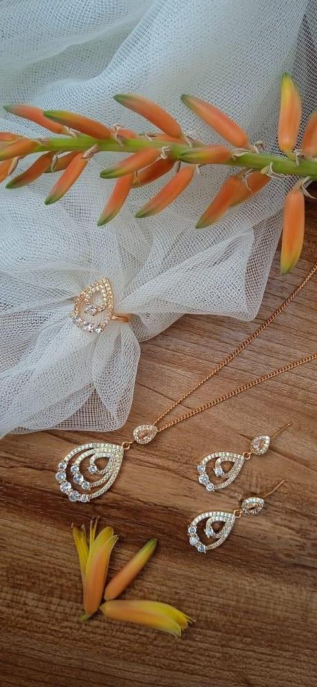 *Product Name*: Gold Plated Zircone Pendant Set for Pakistani Women